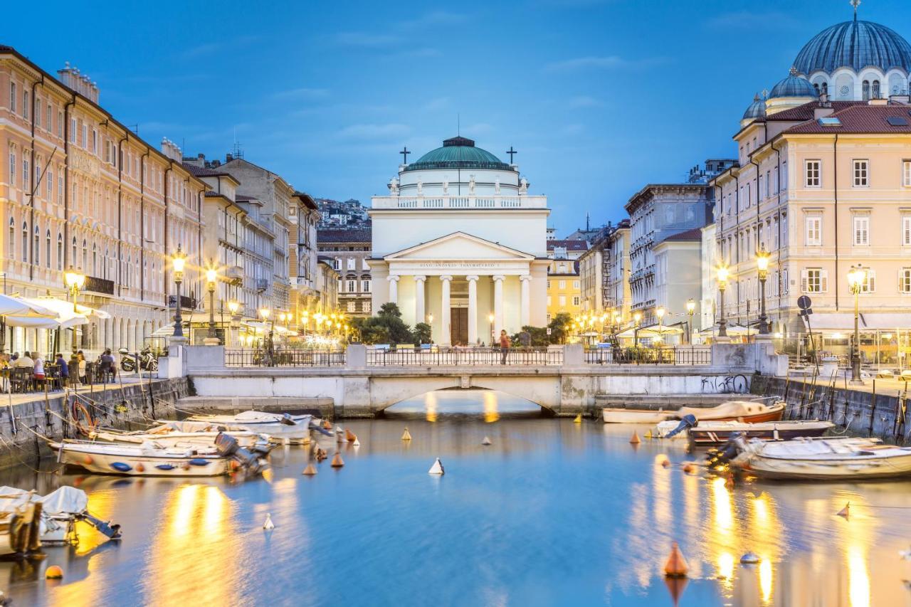 Hadithi Trieste, Tra Le Rive E Piazza Unita Bagian luar foto